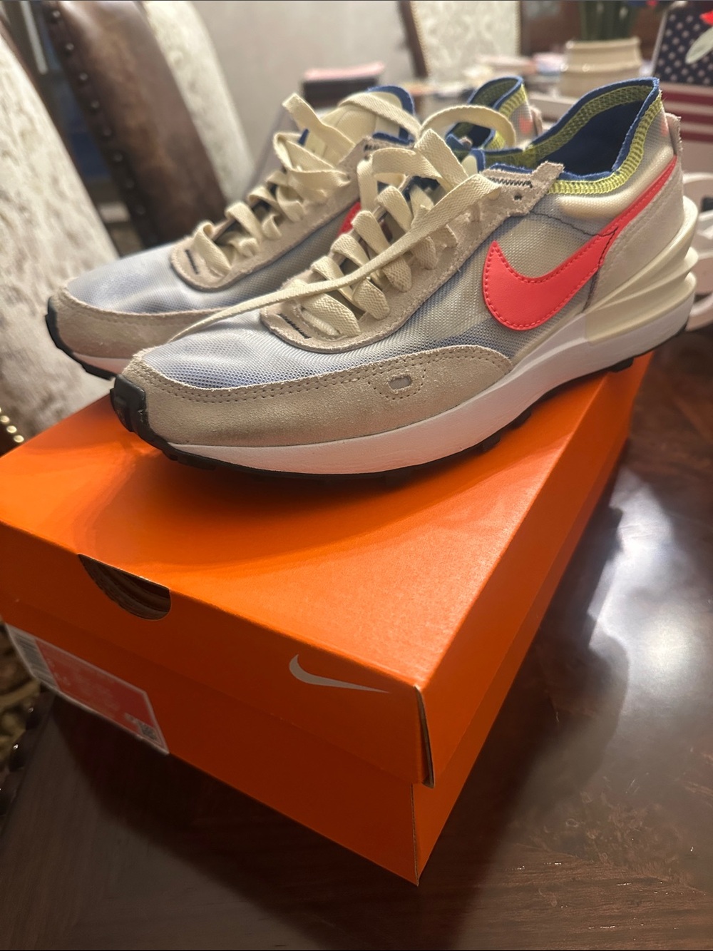 Nike Beige and Blue Low-Top Running Sneakers with Red Swoosh - Men's 6.5